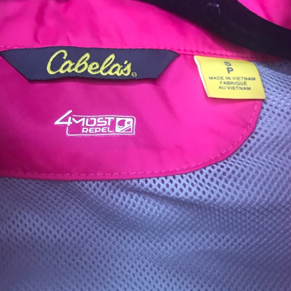 hot pink rain jacket with retractable hood!! - Picture 3 of 4